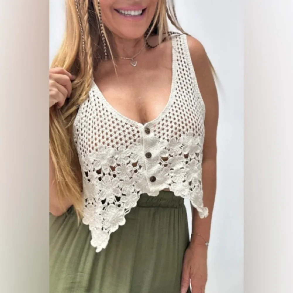 Lulla Collection crochet vest. - Picture 2 of 8